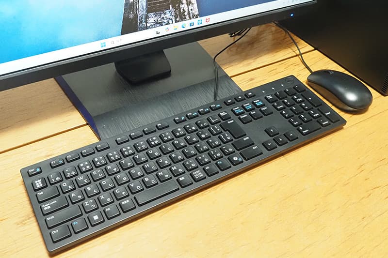 Dell スリム デスクトップのマウスとキーボード